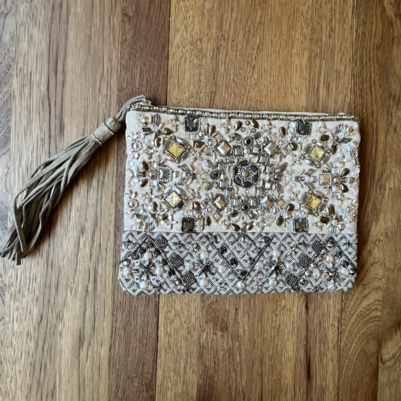 Chico’s Betsy Beaded Clutch Purse Tan Jeweled Glam Coastal Wedding Boho Party - Picture 2 of 6